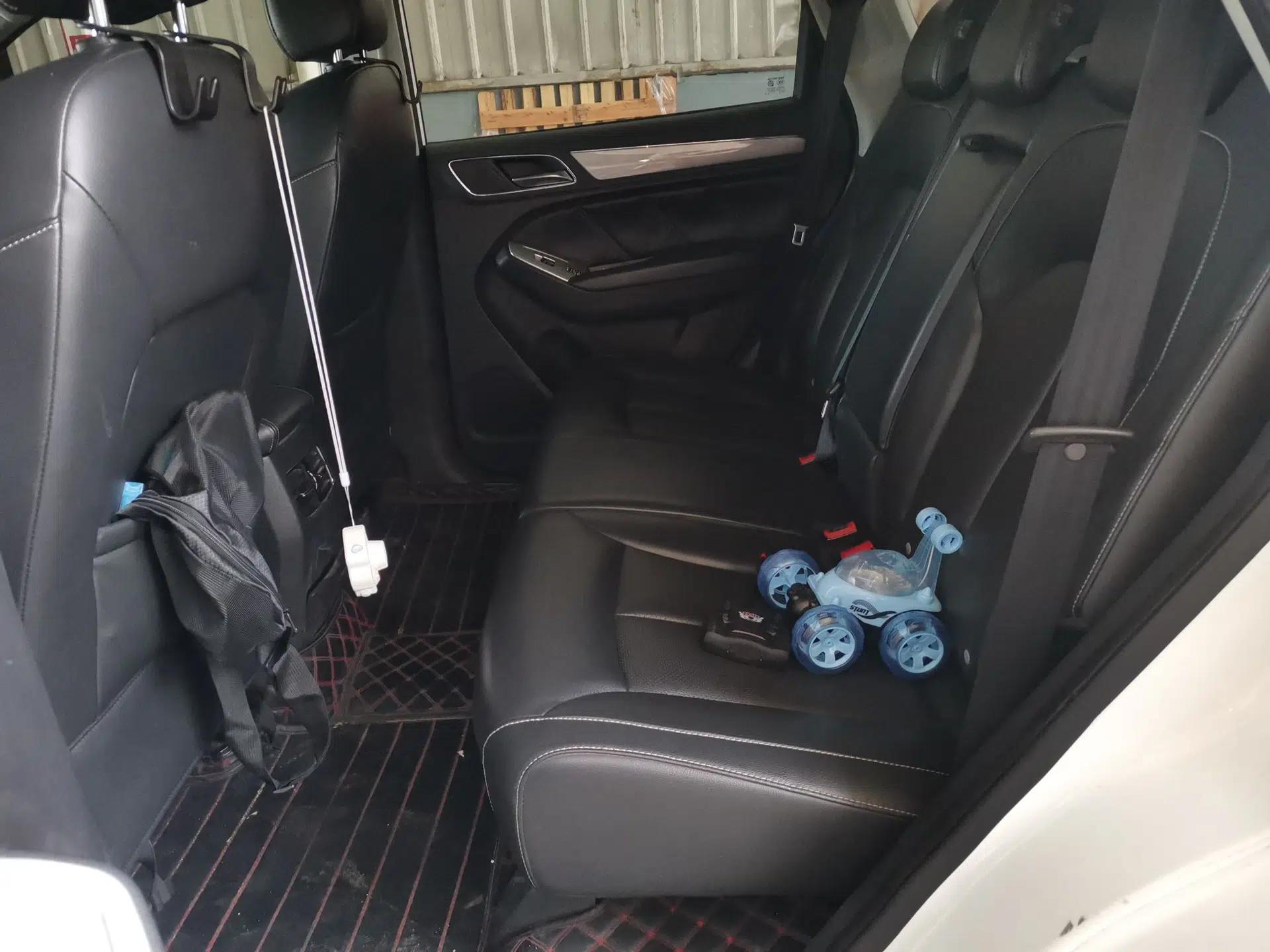 Roewe RX5 2016 20T Two-Wheel Drive Automatic Internet Smart Edition — миниатюра 17