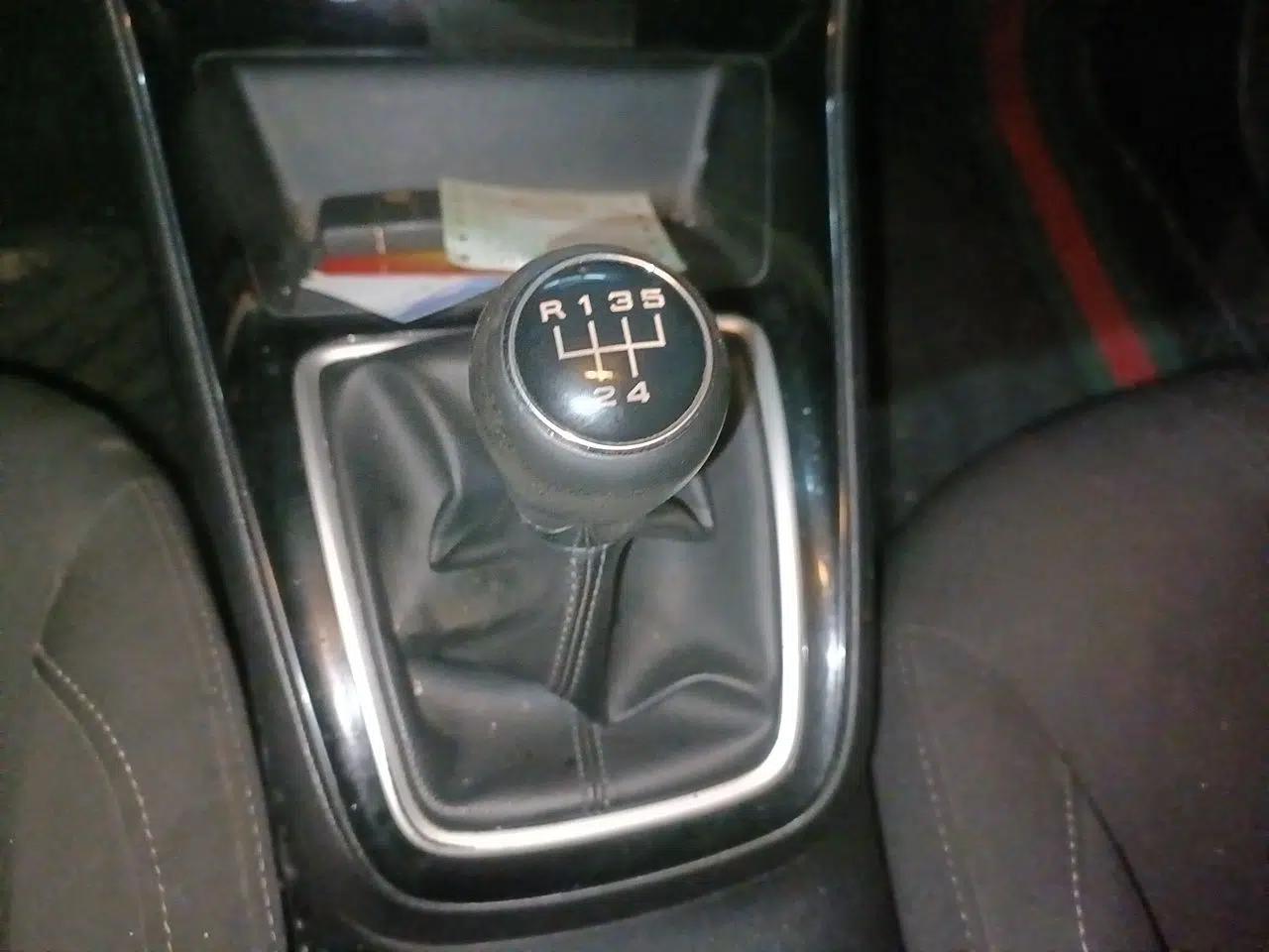 Roewe i5 2020 1.5L Manual 4G Connect Luxury Edition — миниатюра 14