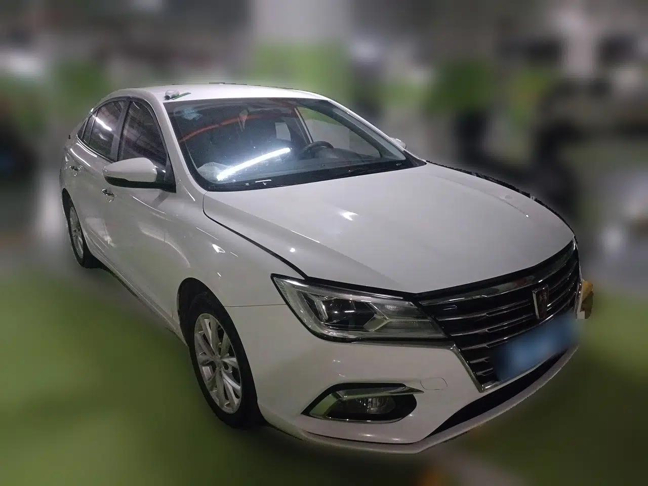 Roewe i5 2020 1.5L Manual 4G Connect Luxury Edition — миниатюра 3