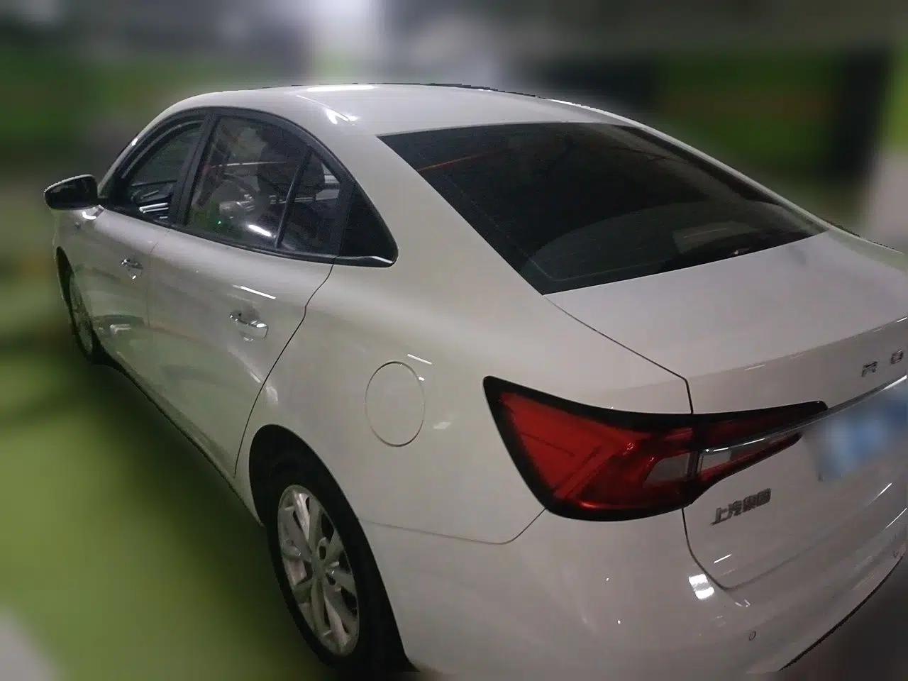 Roewe i5 2020 1.5L Manual 4G Connect Luxury Edition — миниатюра 4