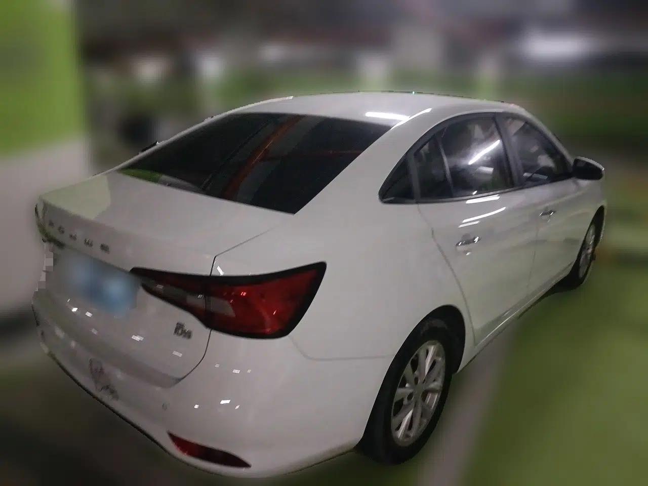 Roewe i5 2020 1.5L Manual 4G Connect Luxury Edition — миниатюра 6