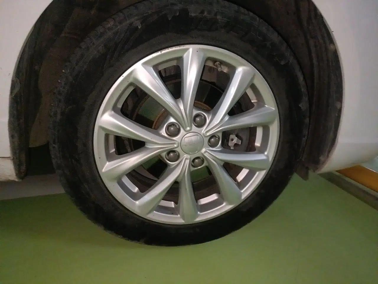 Roewe i5 2020 1.5L Manual 4G Connect Luxury Edition — миниатюра 8