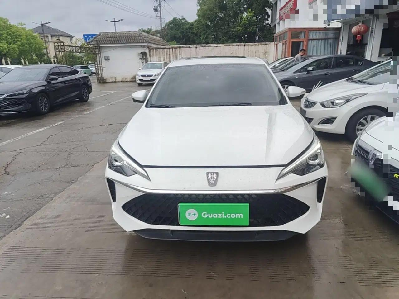 Roewe i5 2023 1.5L CVT Luxury Edition — миниатюра 2