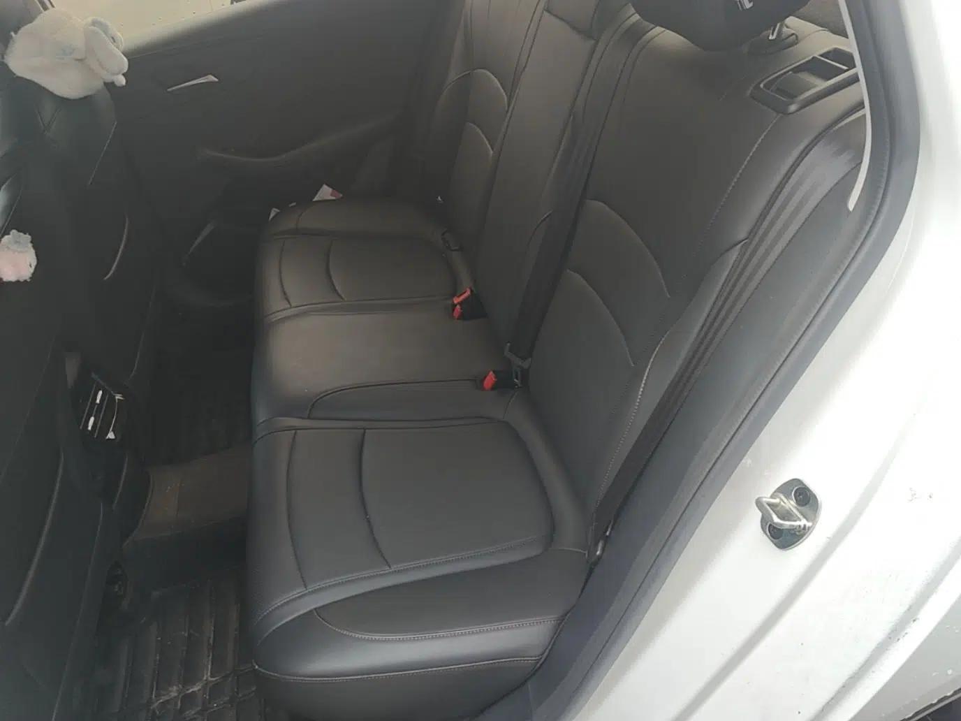 Roewe i5 2023 1.5L CVT Luxury Edition — миниатюра 20