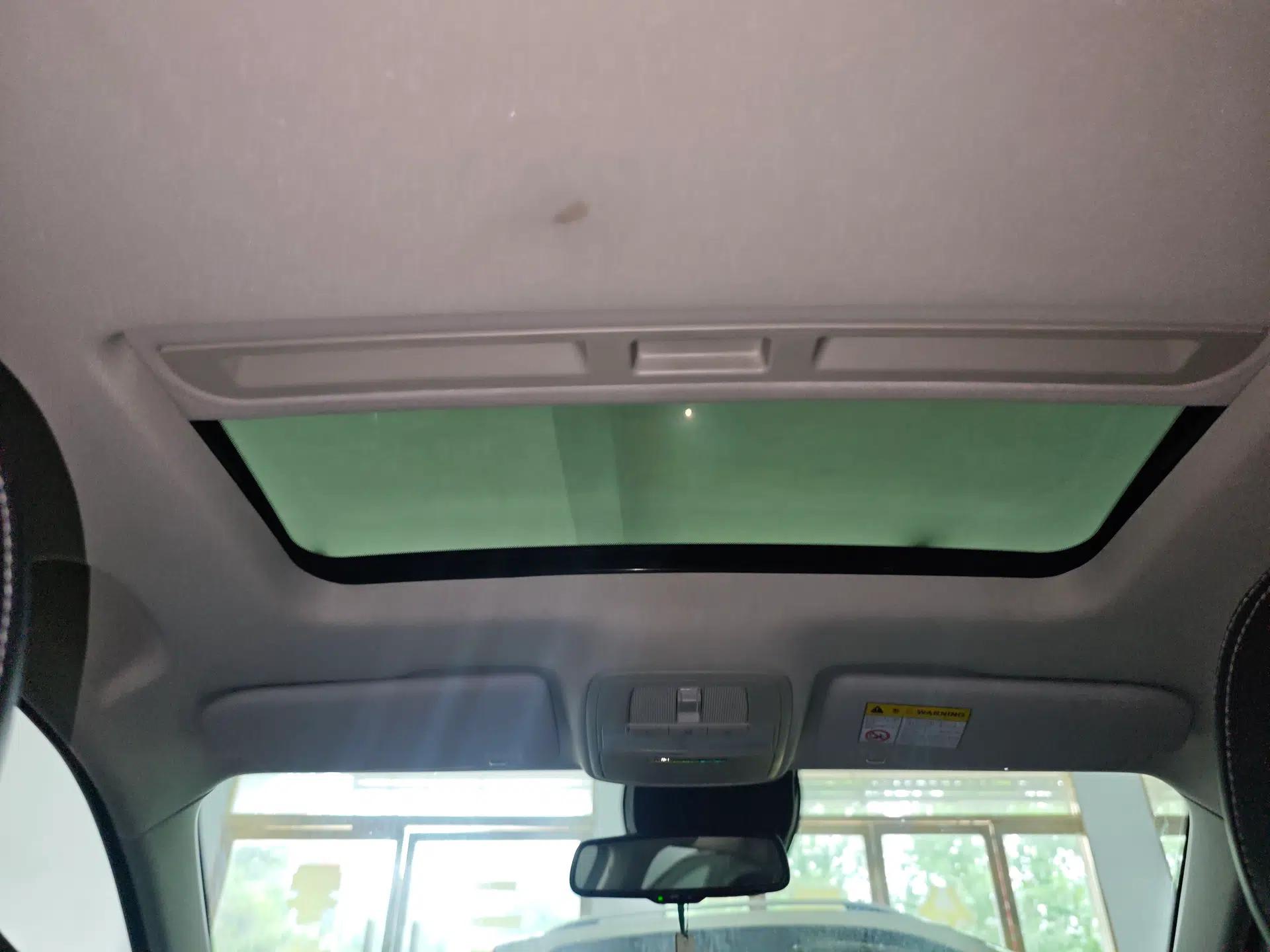 Roewe i5 2020 1.5L Automatic 4G Connect Luxury Flagship Edition — миниатюра 21