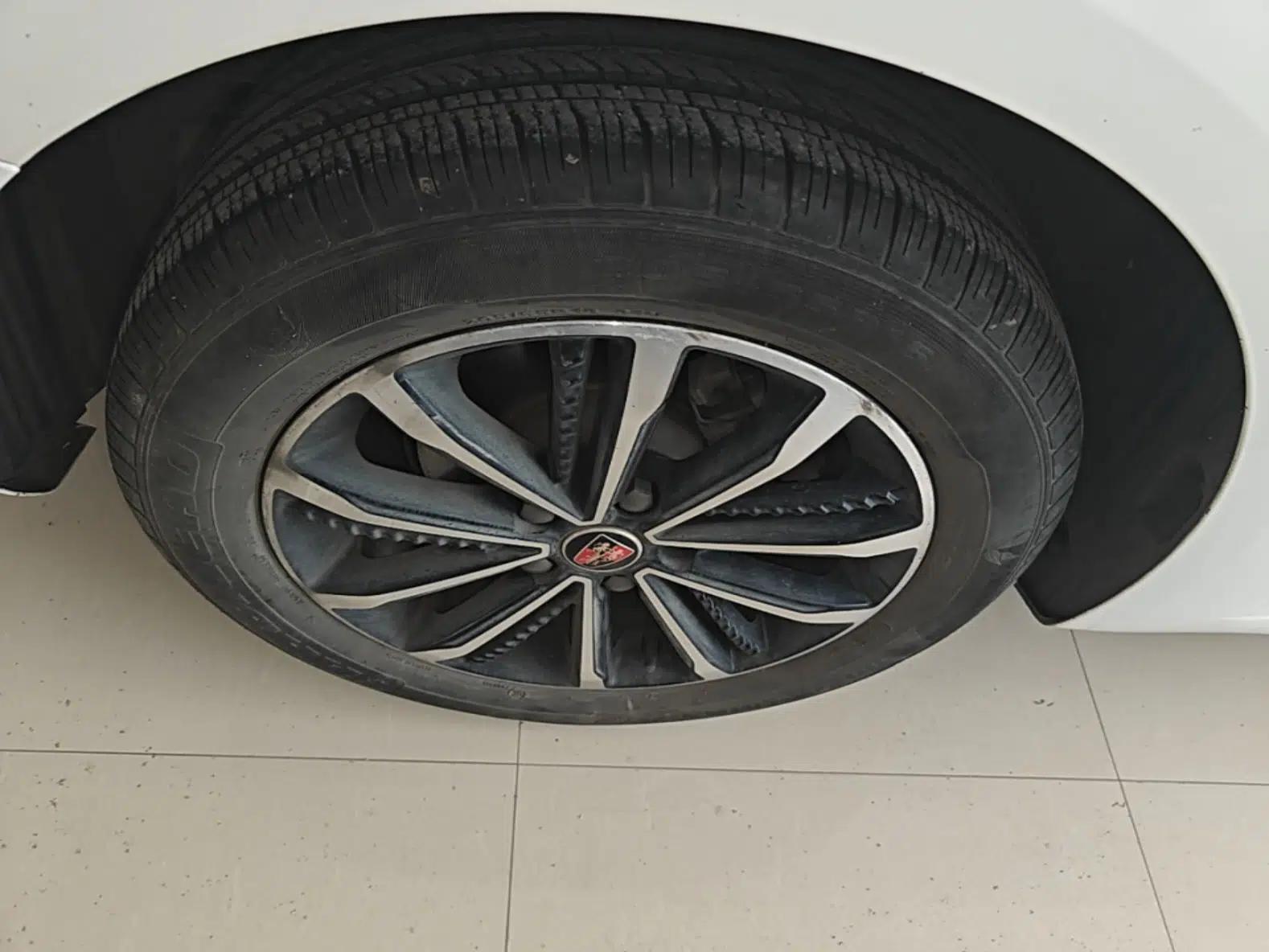 Roewe i5 2020 1.5L Automatic 4G Connect Luxury Flagship Edition — миниатюра 11