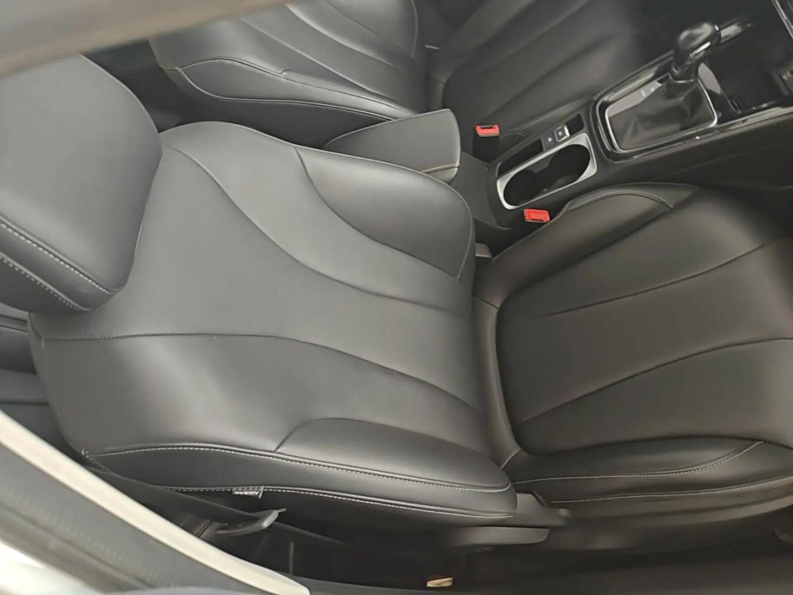 Roewe i5 2020 1.5L Automatic 4G Connect Luxury Flagship Edition — миниатюра 19