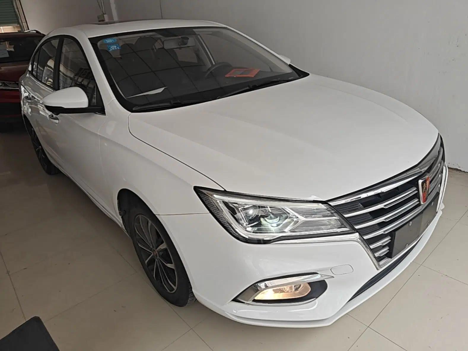 Roewe i5 2020 1.5L Automatic 4G Connect Luxury Flagship Edition — миниатюра 3