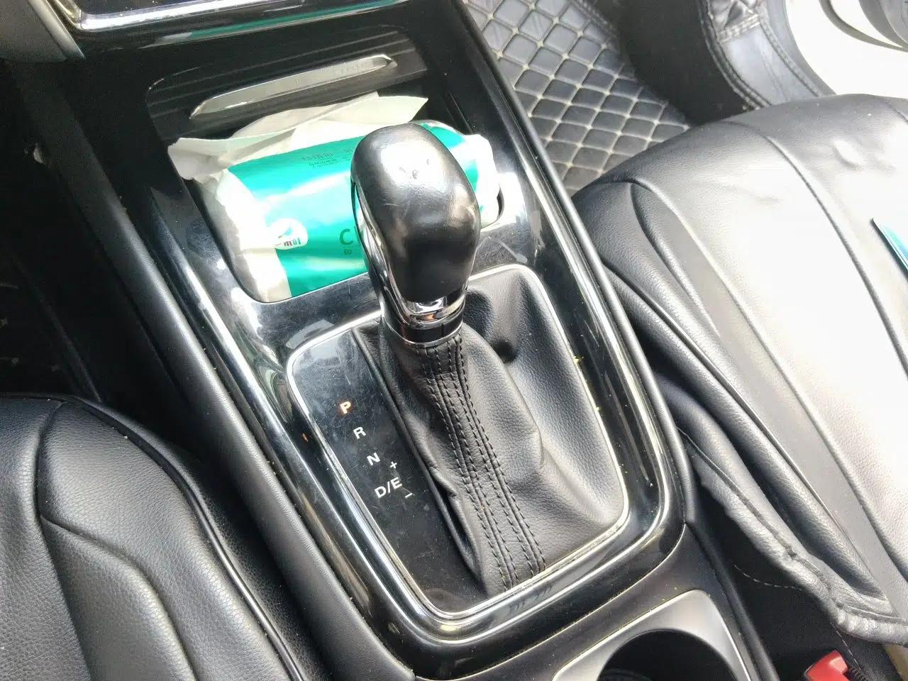 Roewe i5 2019 1.5L Automatic 4G Connected Langyue Edition — миниатюра 14