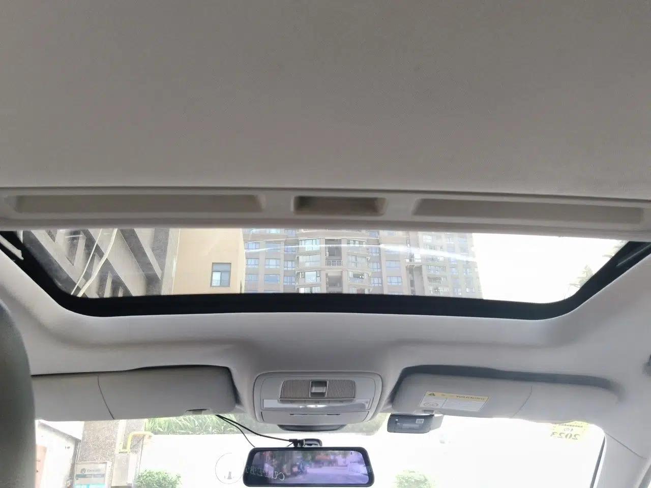 Roewe i5 2019 1.5L Automatic 4G Connected Langyue Edition — миниатюра 18