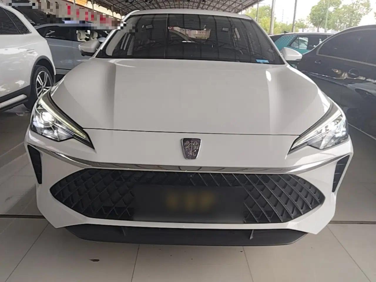 Roewe i5 2023 1.5L CVT Luxury Edition — миниатюра 2