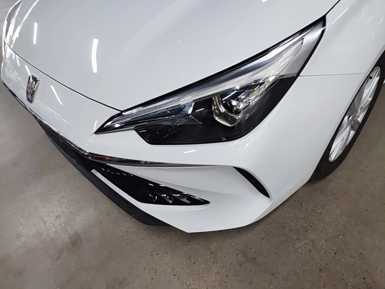 Roewe i5 2023 1.5L Manual Comfort Edition — миниатюра 8