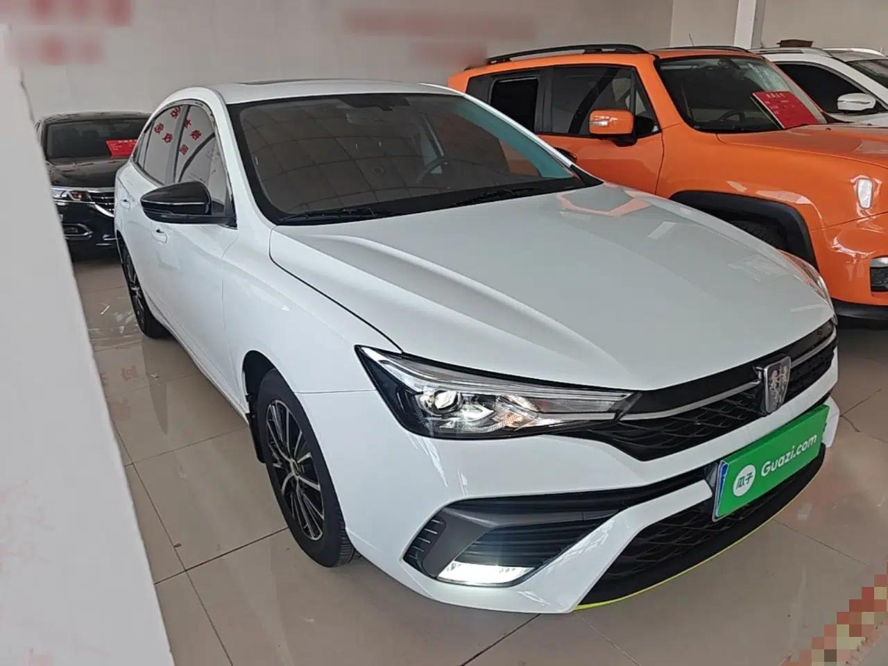 Roewe i5 2021 1.5L CVT Platinum Edition — миниатюра 3