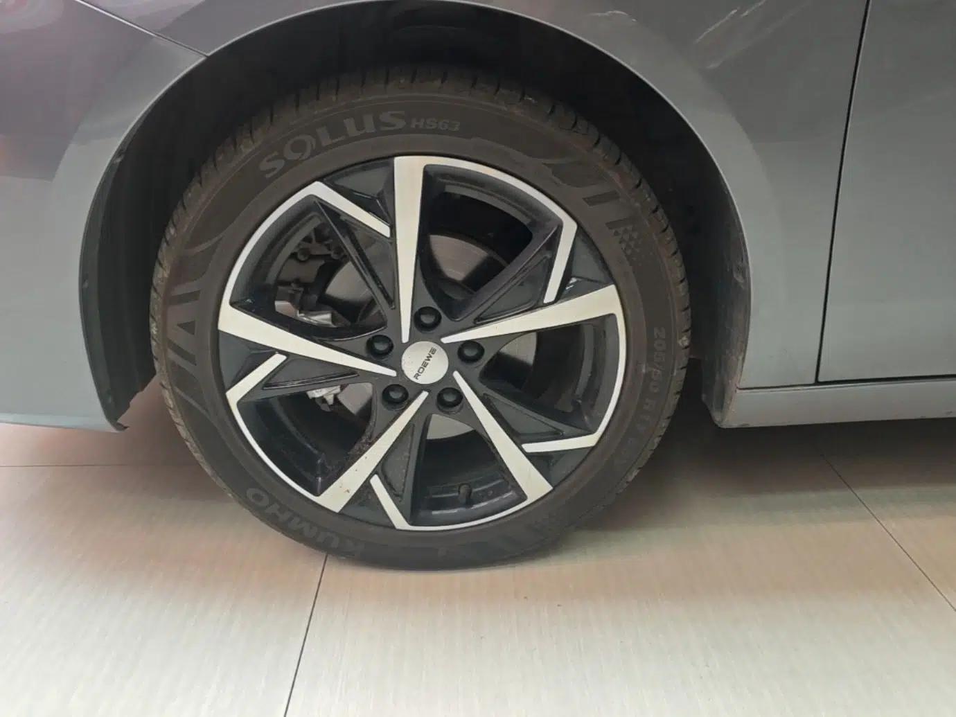 Roewe i5 2026 Model 1.5L CVT Prestige Version — миниатюра 10