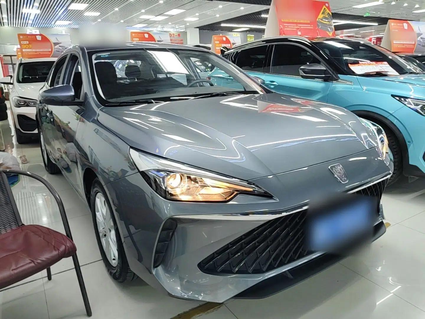 Roewe i5 2023 1.5L Manual Comfort Edition — миниатюра 3