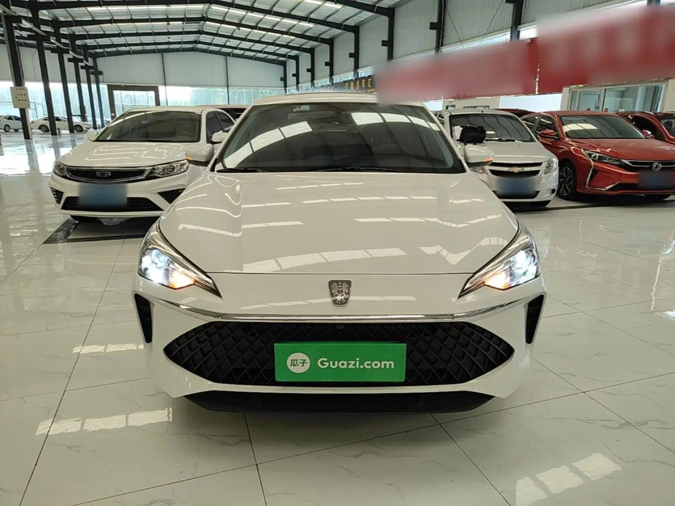Roewe i5 2023 1.5L Manual Excellence Edition — миниатюра 2