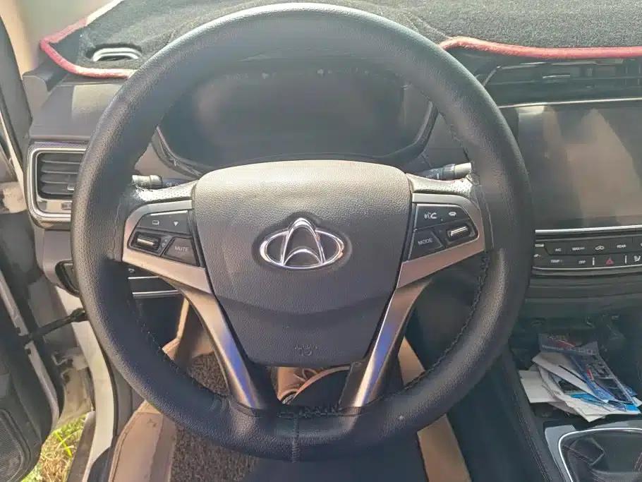 Changan Oushang A800 2017 1.6L Manual Comfort Model — миниатюра 15