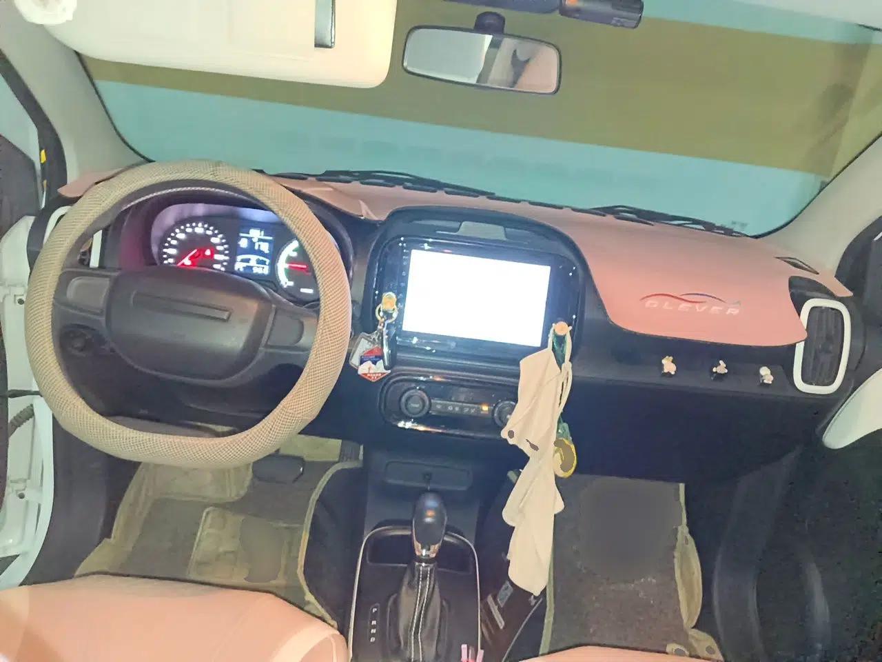 Roewe Clever 2022 311km QiQi BoBo Edition — миниатюра 9
