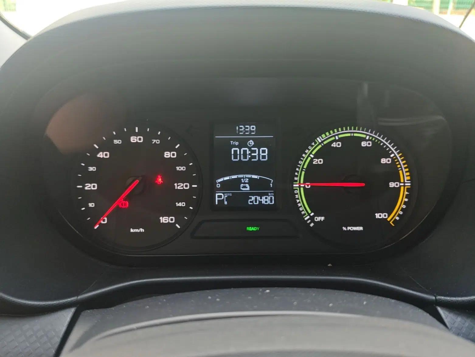 Roewe Clever 2022 311km QiQi BoBo Edition — миниатюра 14