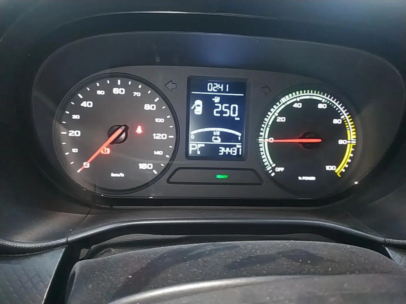 Roewe Clever 2021 302km Excellence Edition — миниатюра 14