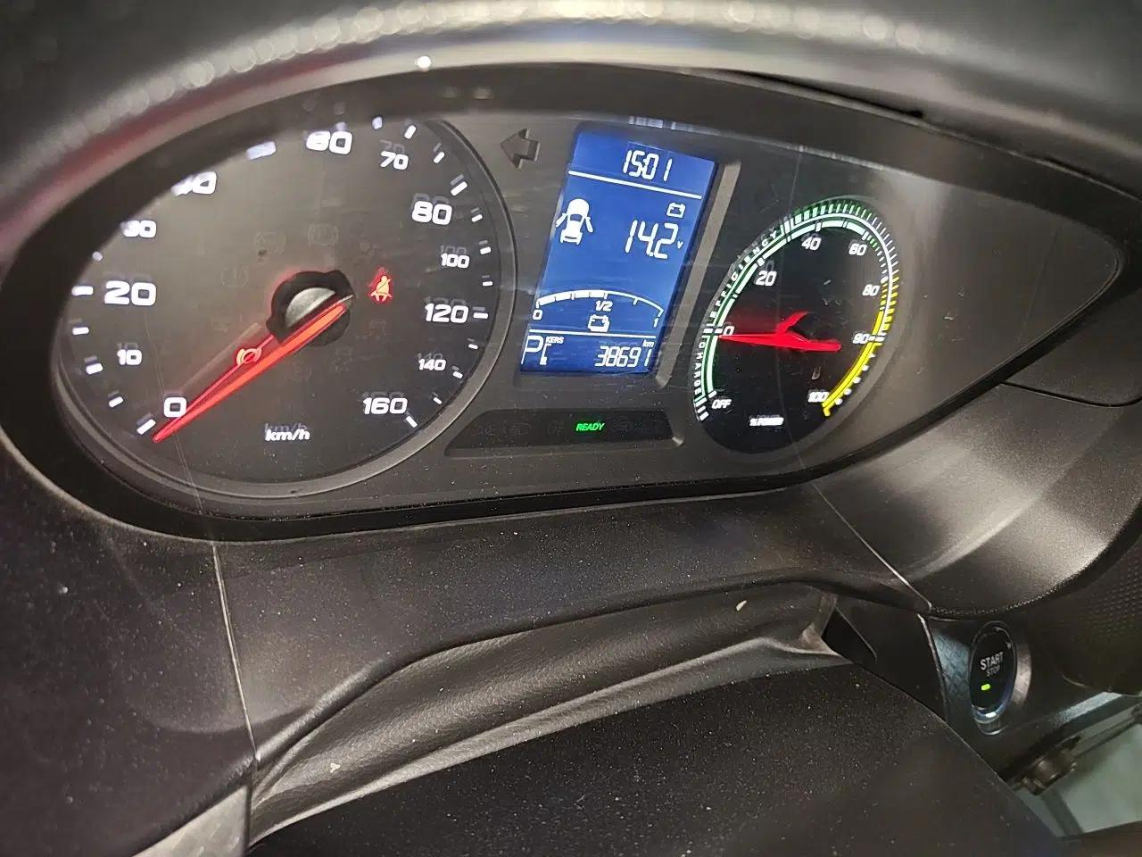 Roewe Clever 2021 302km Excellence Edition — миниатюра 12