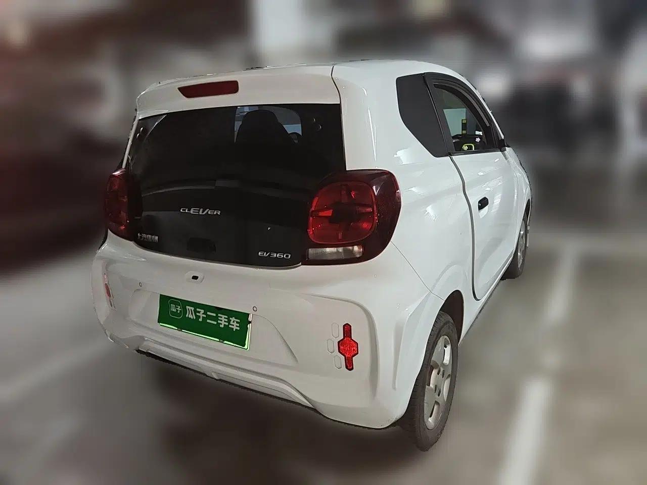 Roewe Clever 2021 302km Excellence Edition — миниатюра 6
