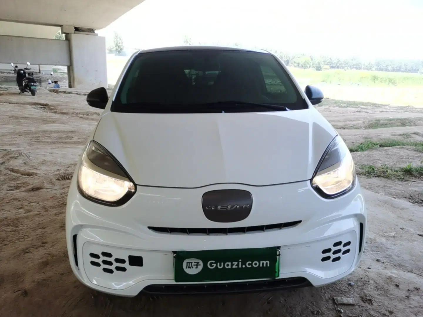 Roewe Clever 2022 311km QiQi BoBo Edition — миниатюра 2