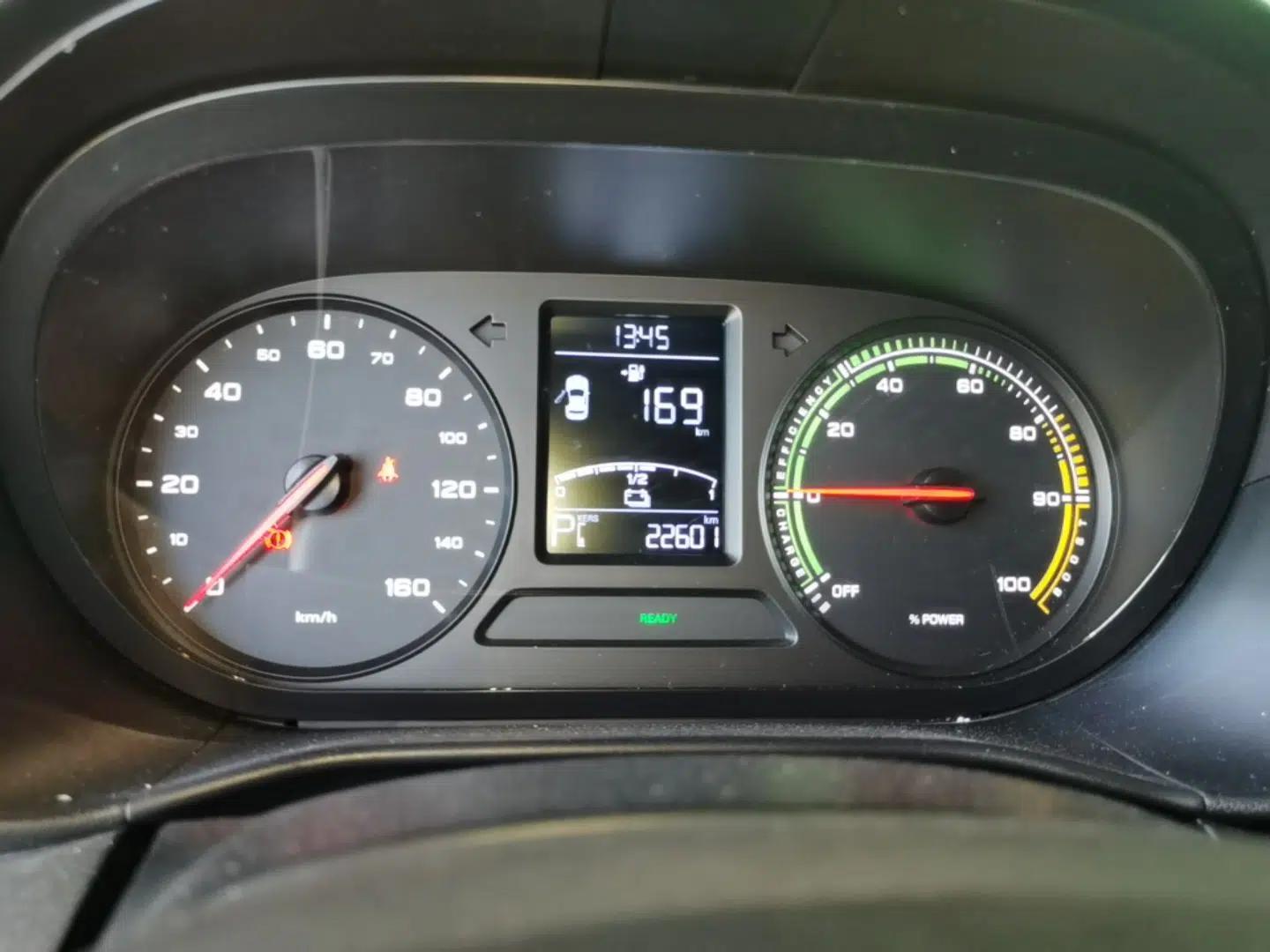 Roewe Clever 2022 311km QiQi BoBo Edition — миниатюра 14