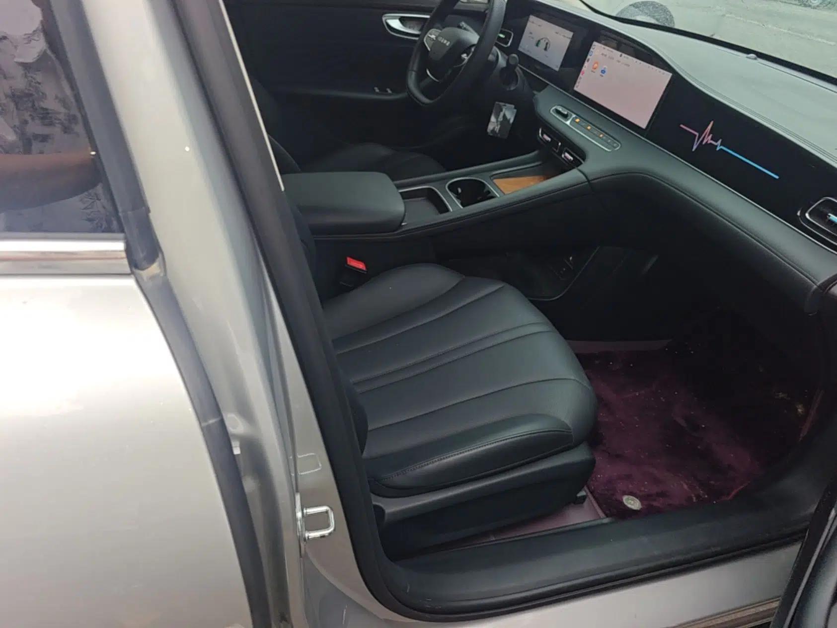 Roewe D7 2025 DMH 125km World Champion Edition — миниатюра 19