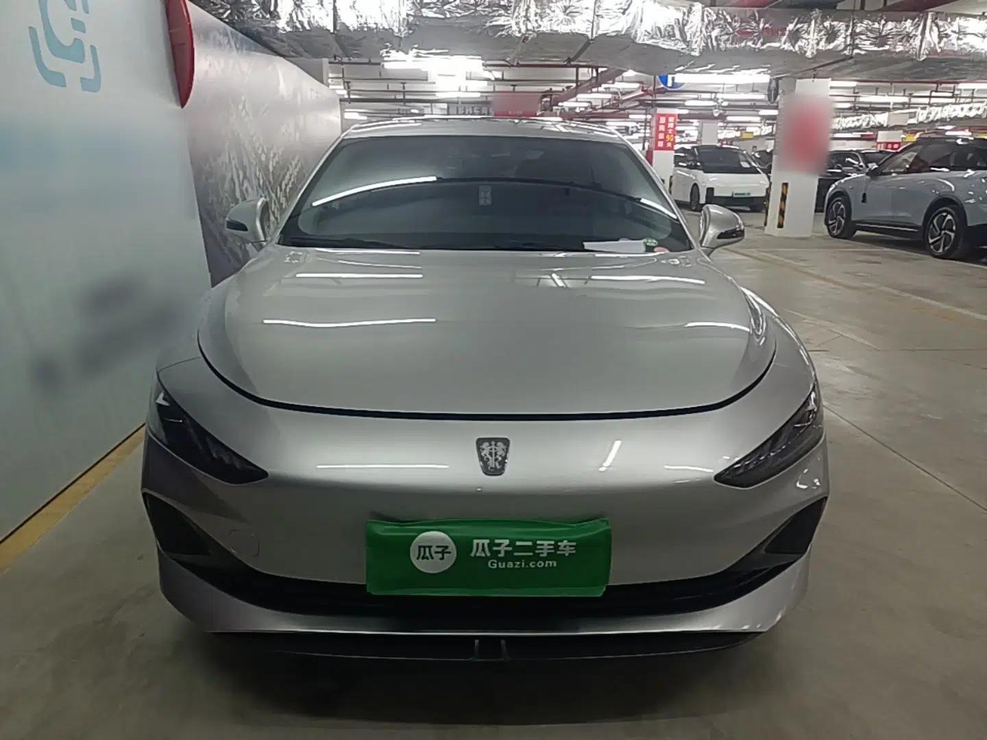 Roewe D7 2025 DMH 125km World Champion Edition — миниатюра 2