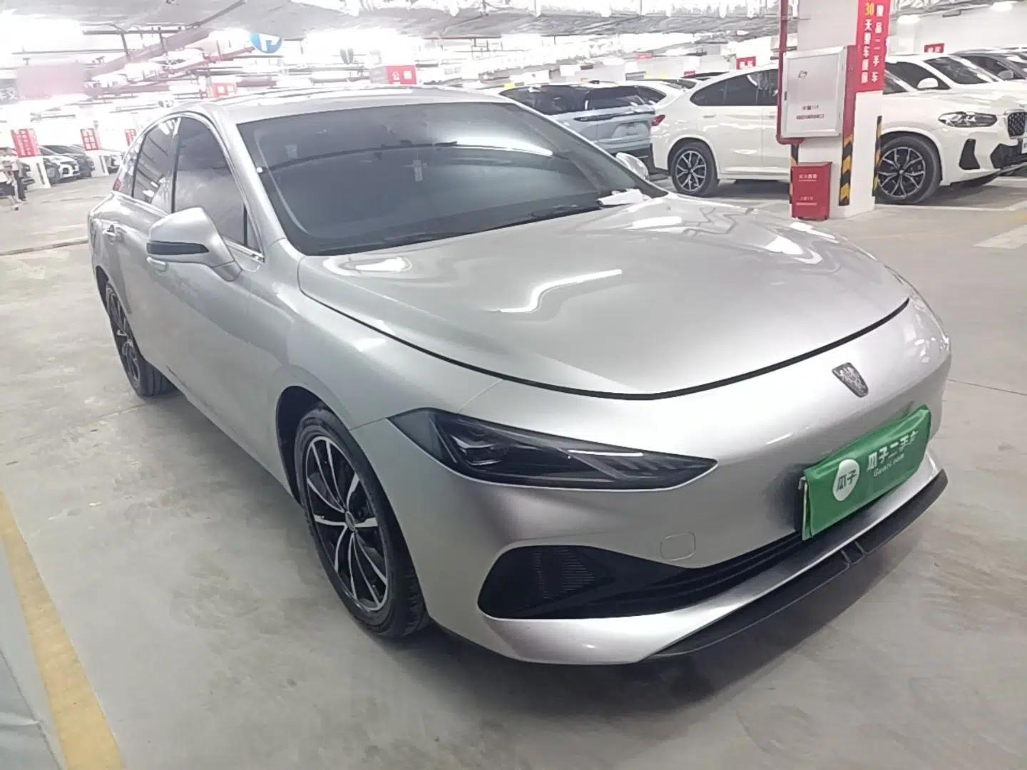 Roewe D7 2025 DMH 125km World Champion Edition — миниатюра 3