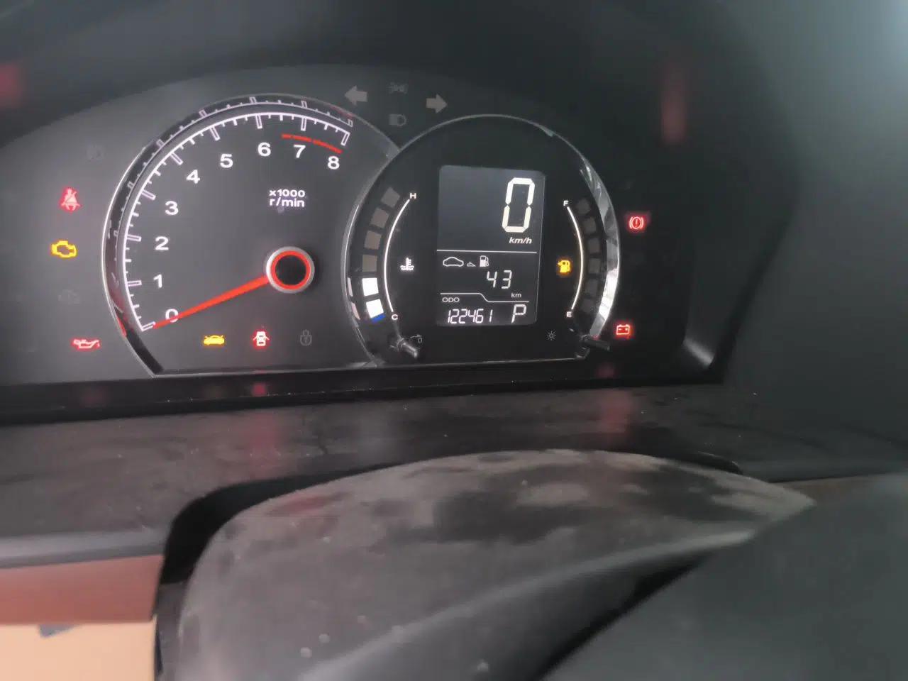Roewe 350 2012 1.5L Automatic New Year Special Value Edition — миниатюра 12