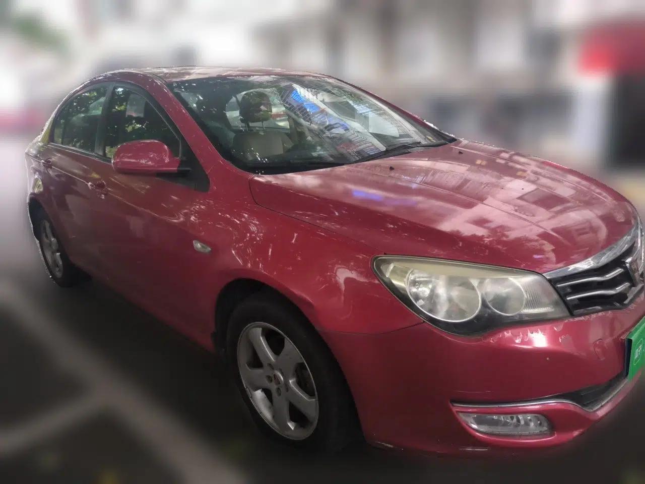 Roewe 350 2012 1.5L Automatic New Year Special Value Edition — миниатюра 3
