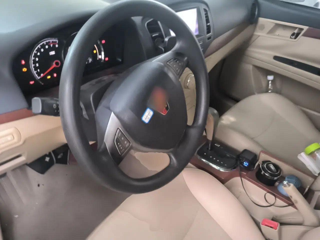 Roewe 350 2012 1.5L Automatic New Year Special Value Edition — миниатюра 10