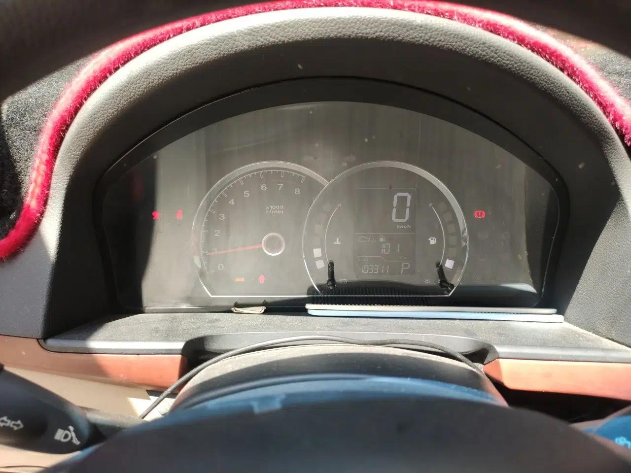 Roewe 350 2012 1.5L Automatic Smart Value Edition — миниатюра 11