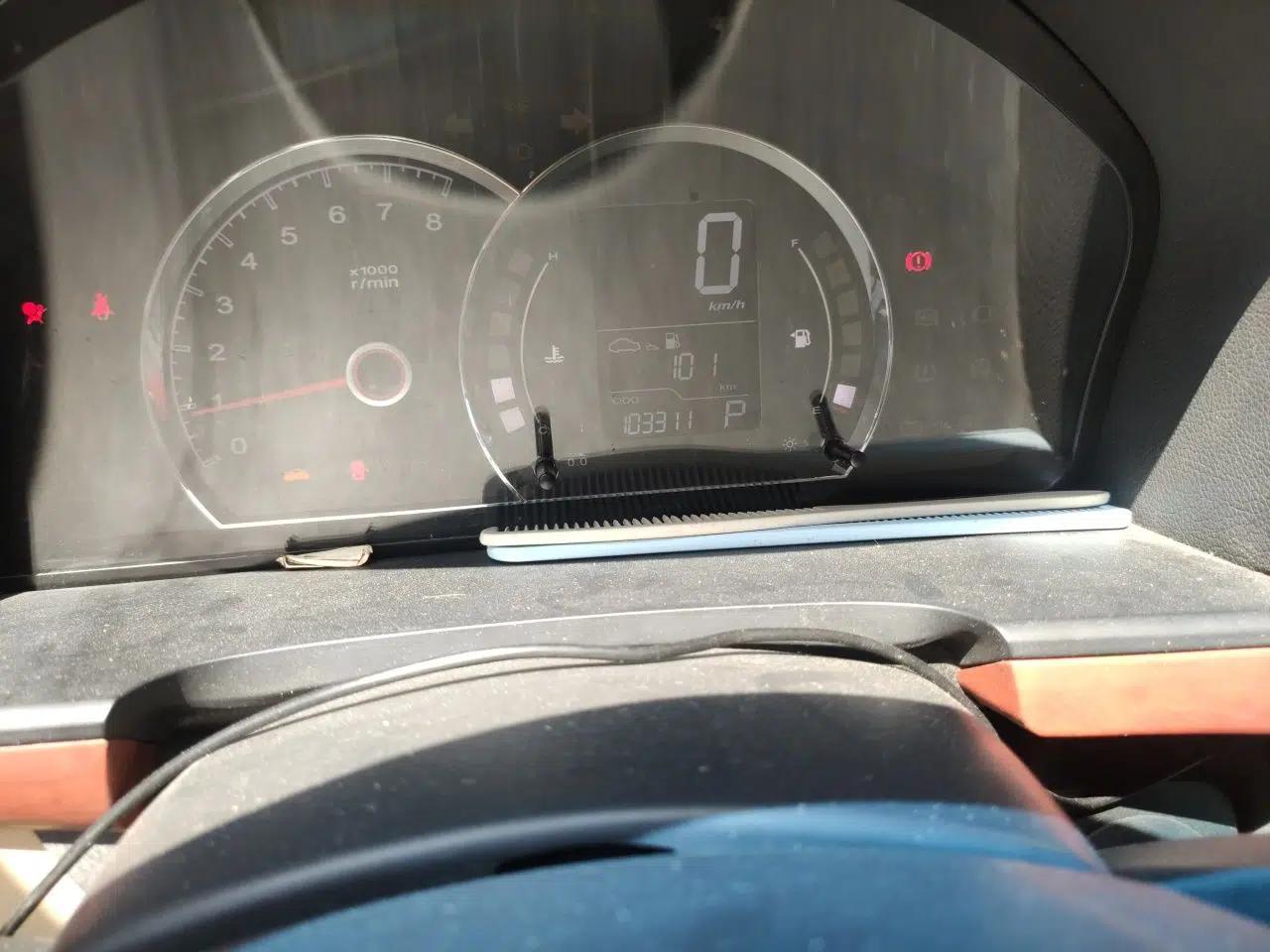 Roewe 350 2012 1.5L Automatic Smart Value Edition — миниатюра 12