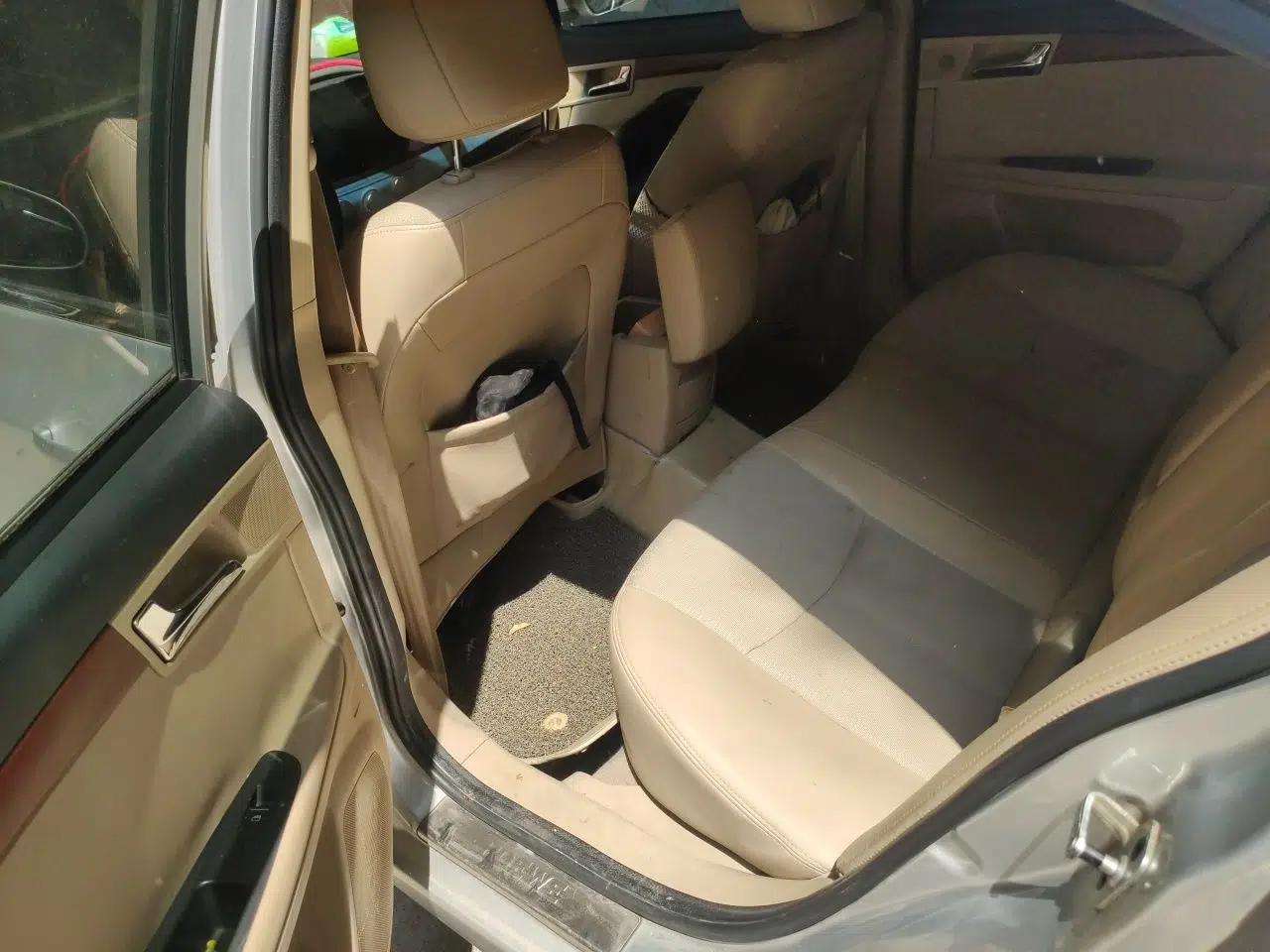 Roewe 350 2012 1.5L Automatic Smart Value Edition — миниатюра 17