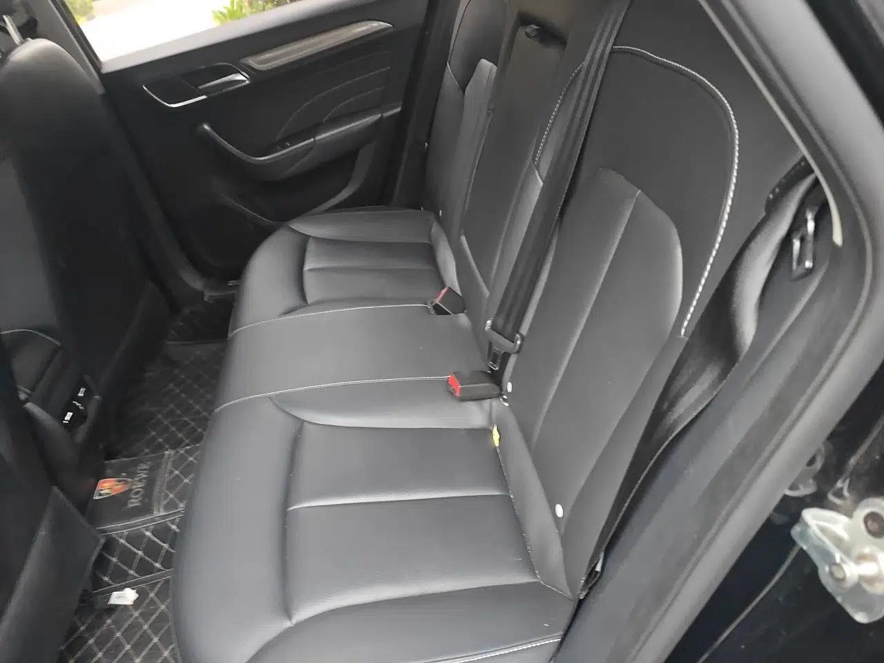 Roewe i6 2018 20T Automatic Internet Smart Edition — миниатюра 17