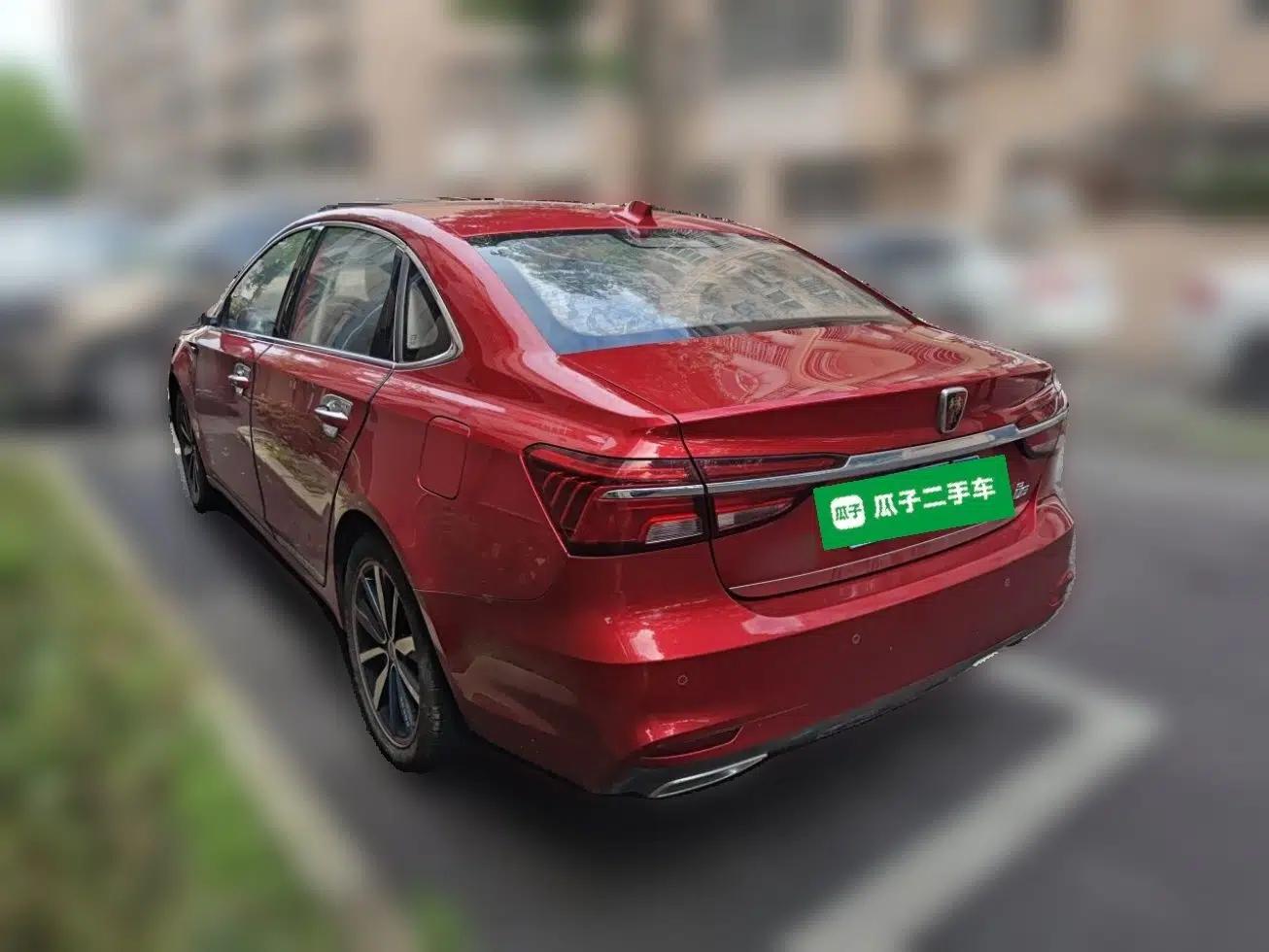 Roewe i6 2017 20T Automatic Internet ZhiZun Edition — миниатюра 4