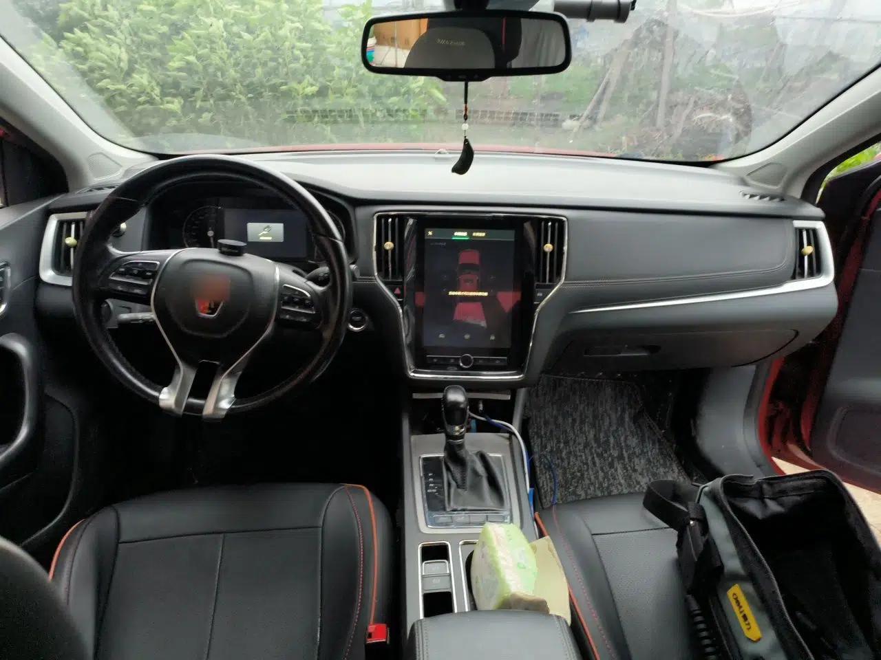 Roewe i6 2017 20T Automatic Internet ZhiZun Edition — миниатюра 9
