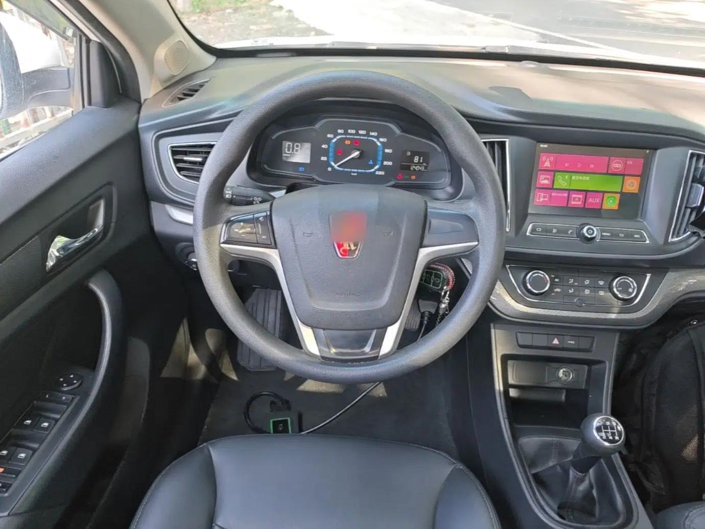 Roewe 360 2015 1.5L Manual Luxury Edition — миниатюра 13