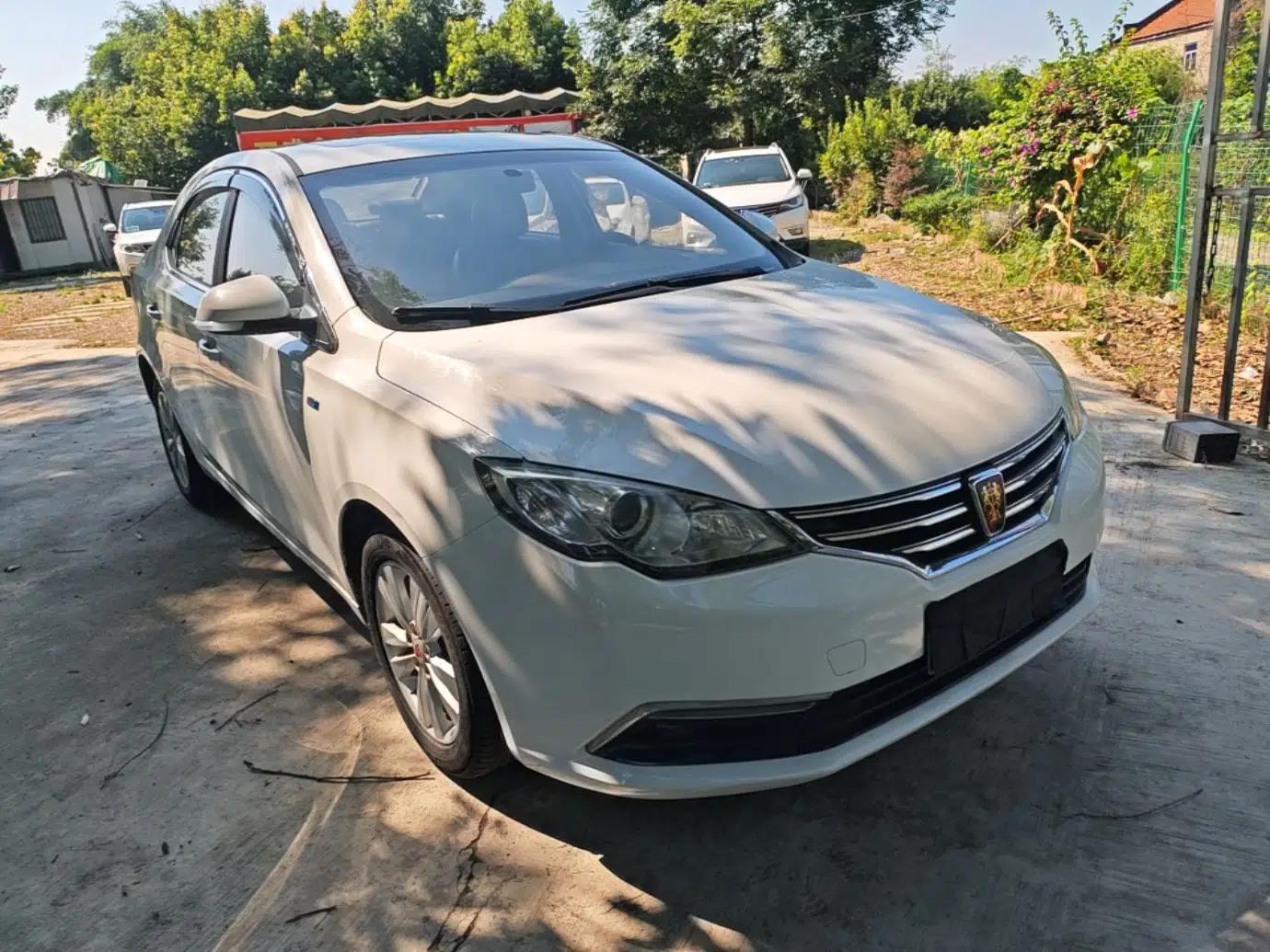 Roewe 360 2015 1.5L Manual Luxury Edition — миниатюра 3