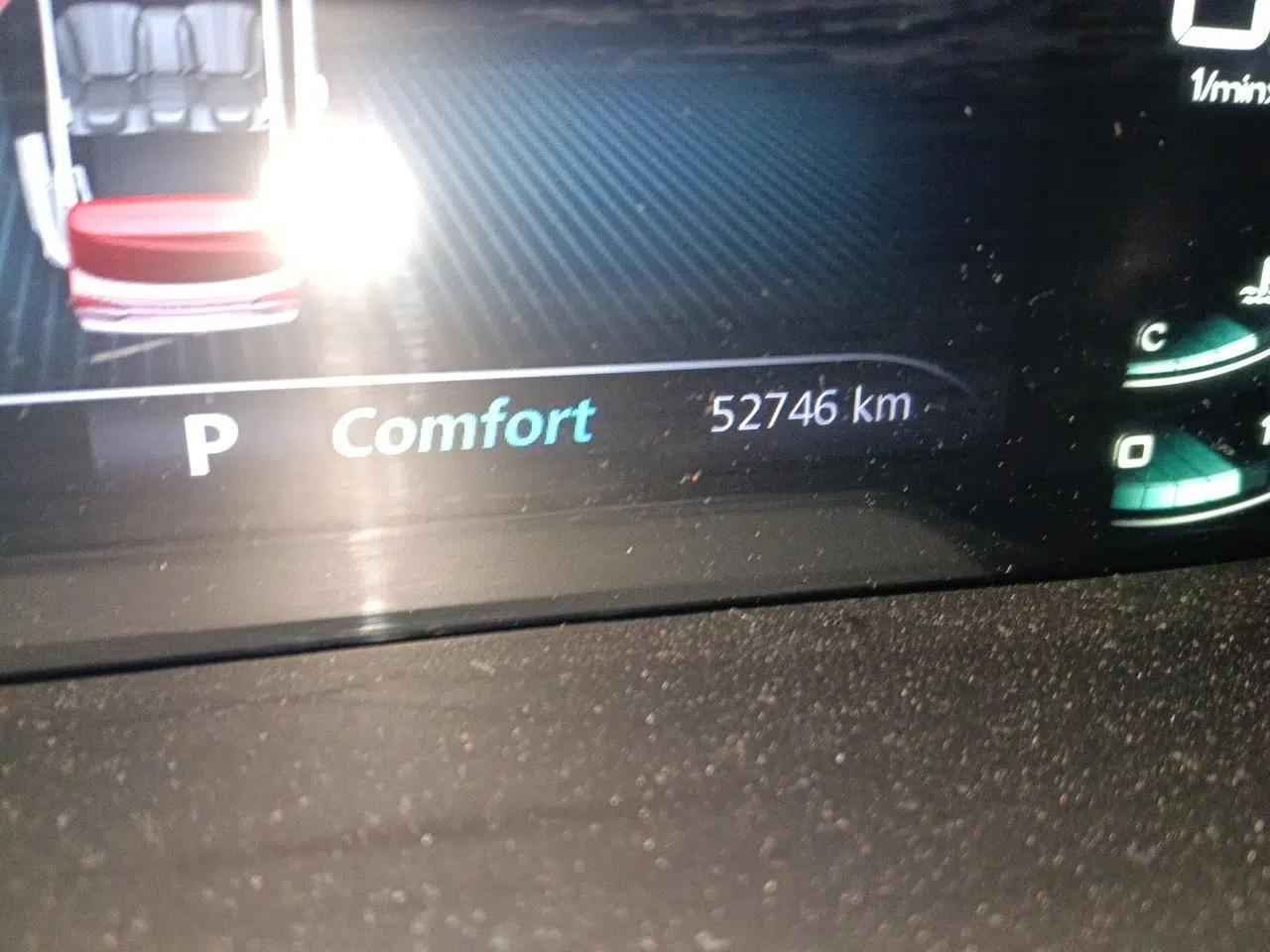 Roewe RX5 MAX 2019 300TGI Automatic 4G Connect Luxury Edition — миниатюра 12