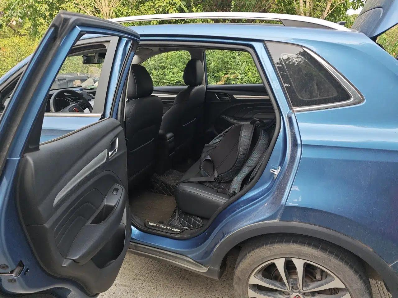 Roewe RX3 2018 1.6L Manual Flagship Edition — миниатюра 17