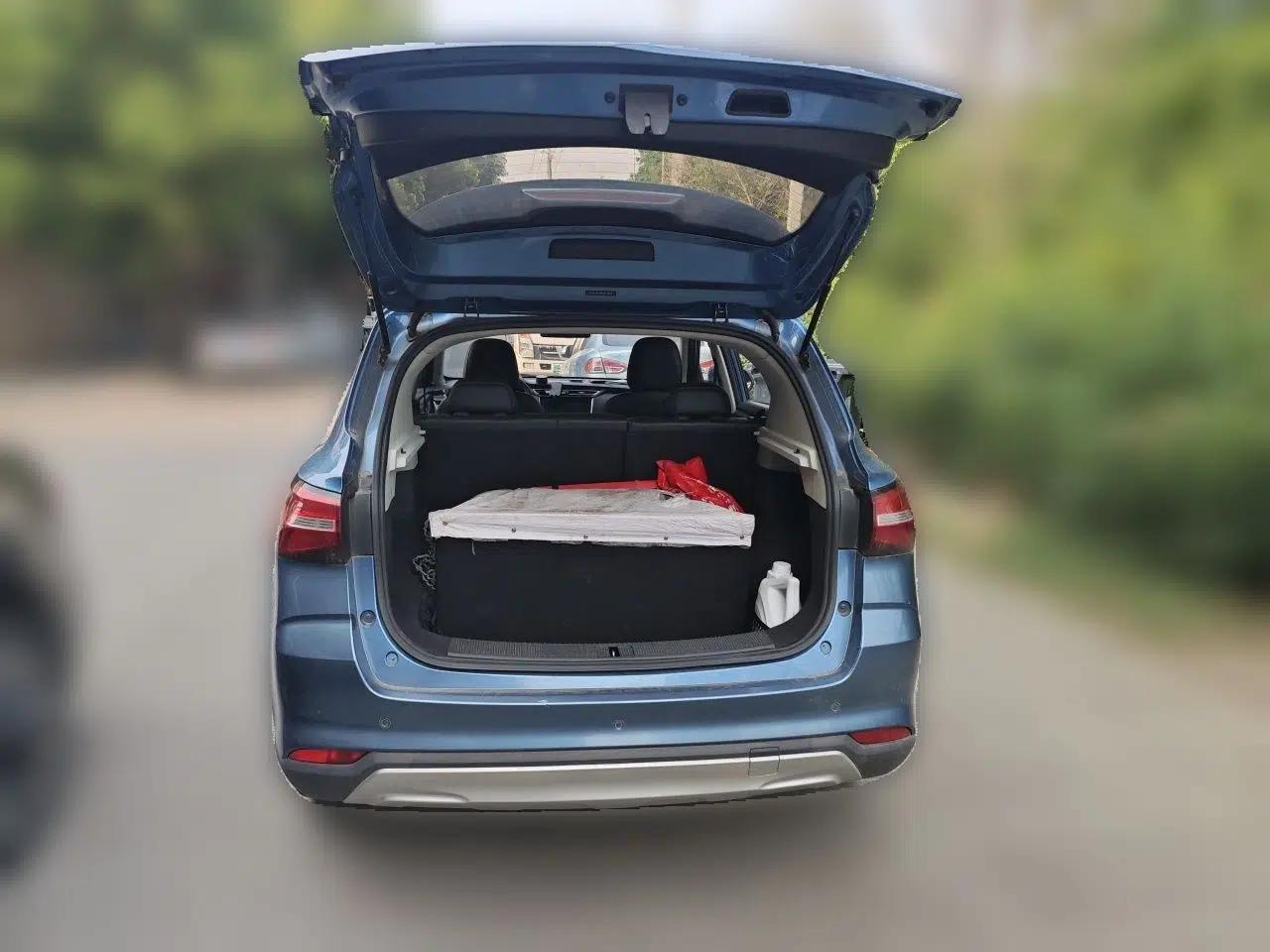 Roewe RX3 2018 1.6L Manual Flagship Edition — миниатюра 19