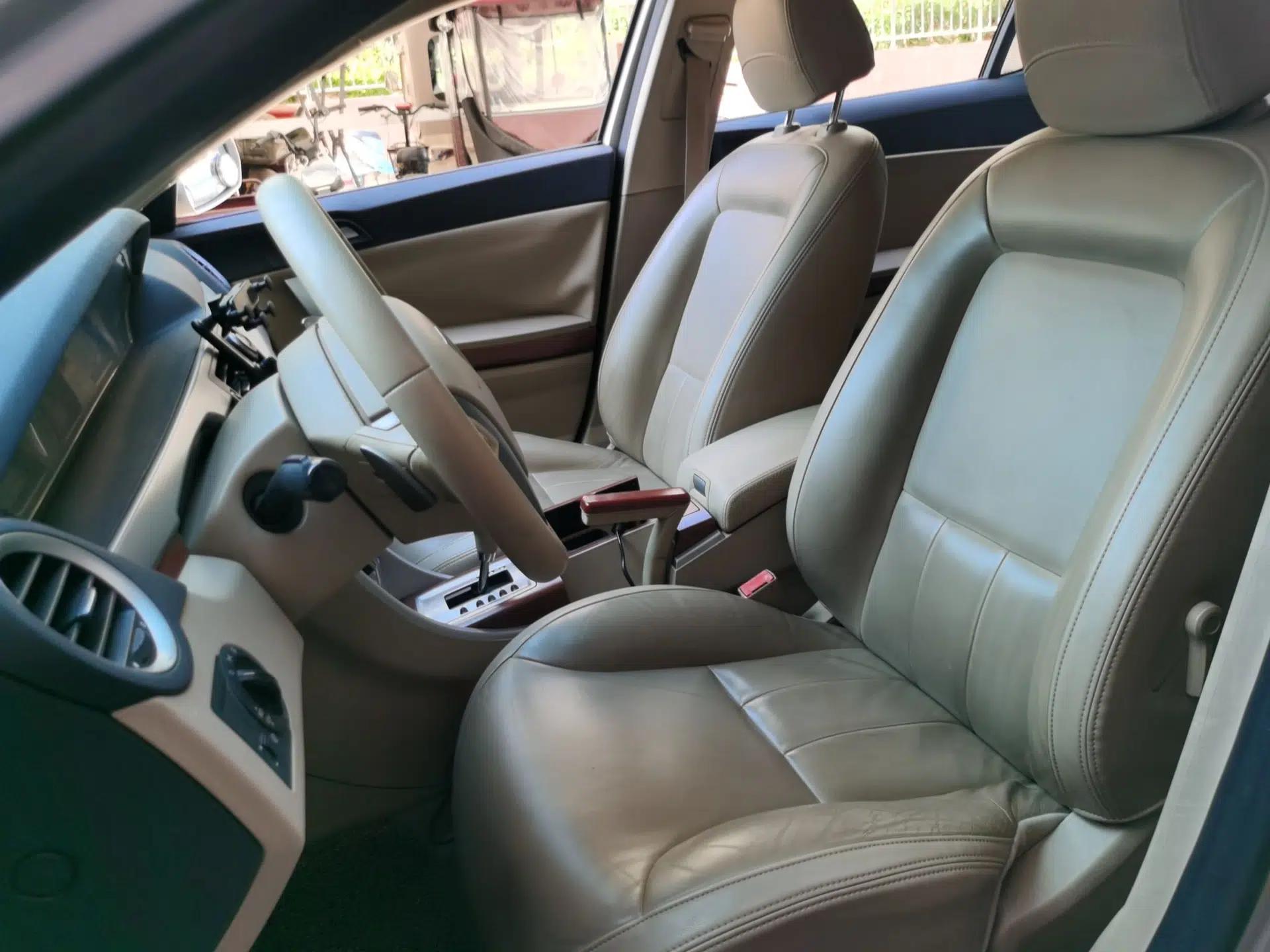 Roewe 550 2010 550 1.8L Automatic Expo Style Edition — миниатюра 15