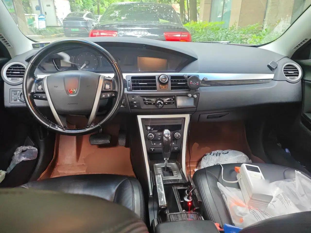 Roewe 550 2012 550D 1.8T Automatic Prestige Edition — миниатюра 9