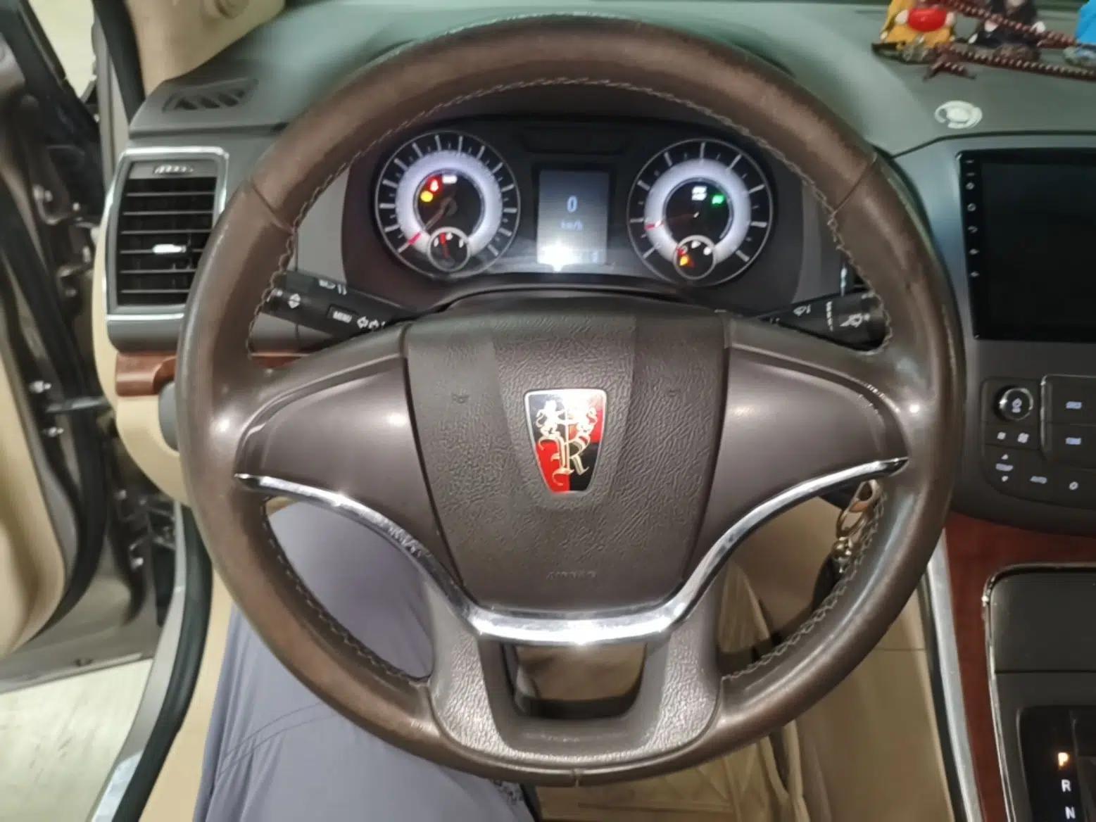 Roewe 950 2012 2.0L Comfort Edition — миниатюра 13