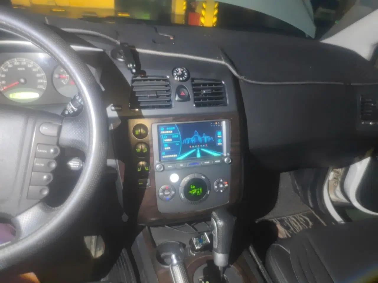 Roewe W5 2014 1.8T 4WD Automatic Haoyu Special Edition — миниатюра 13