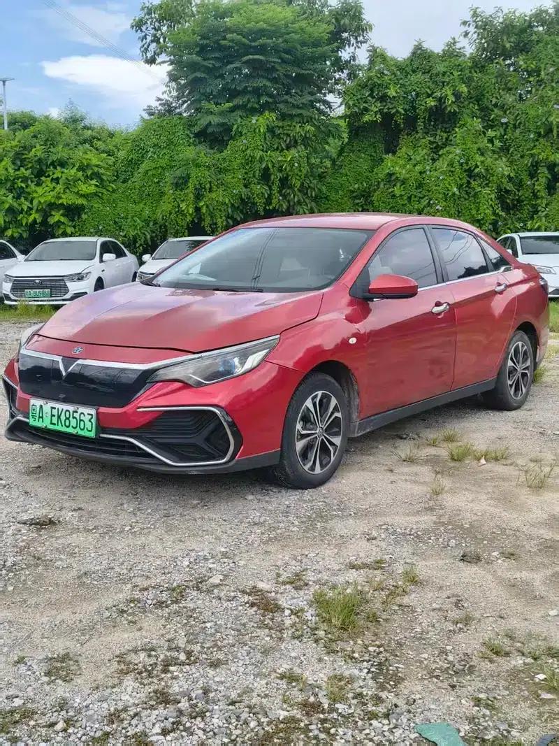 Venucia D60 EV 2022 Standard Range Comfort Edition — миниатюра 1